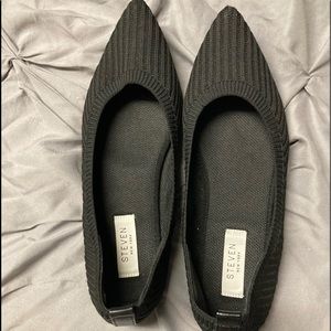 Steven New York flats Like New worn once.